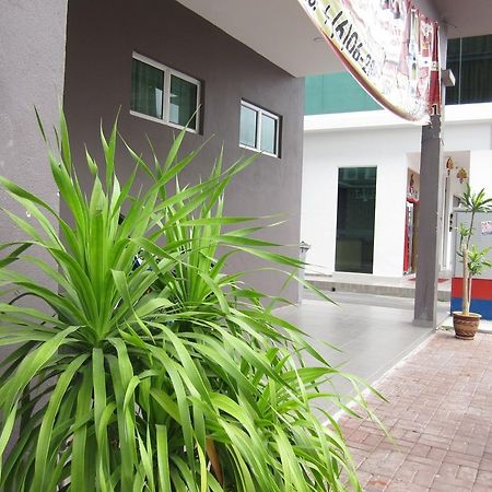 Place2Stay Hotel Malacca Exterior foto